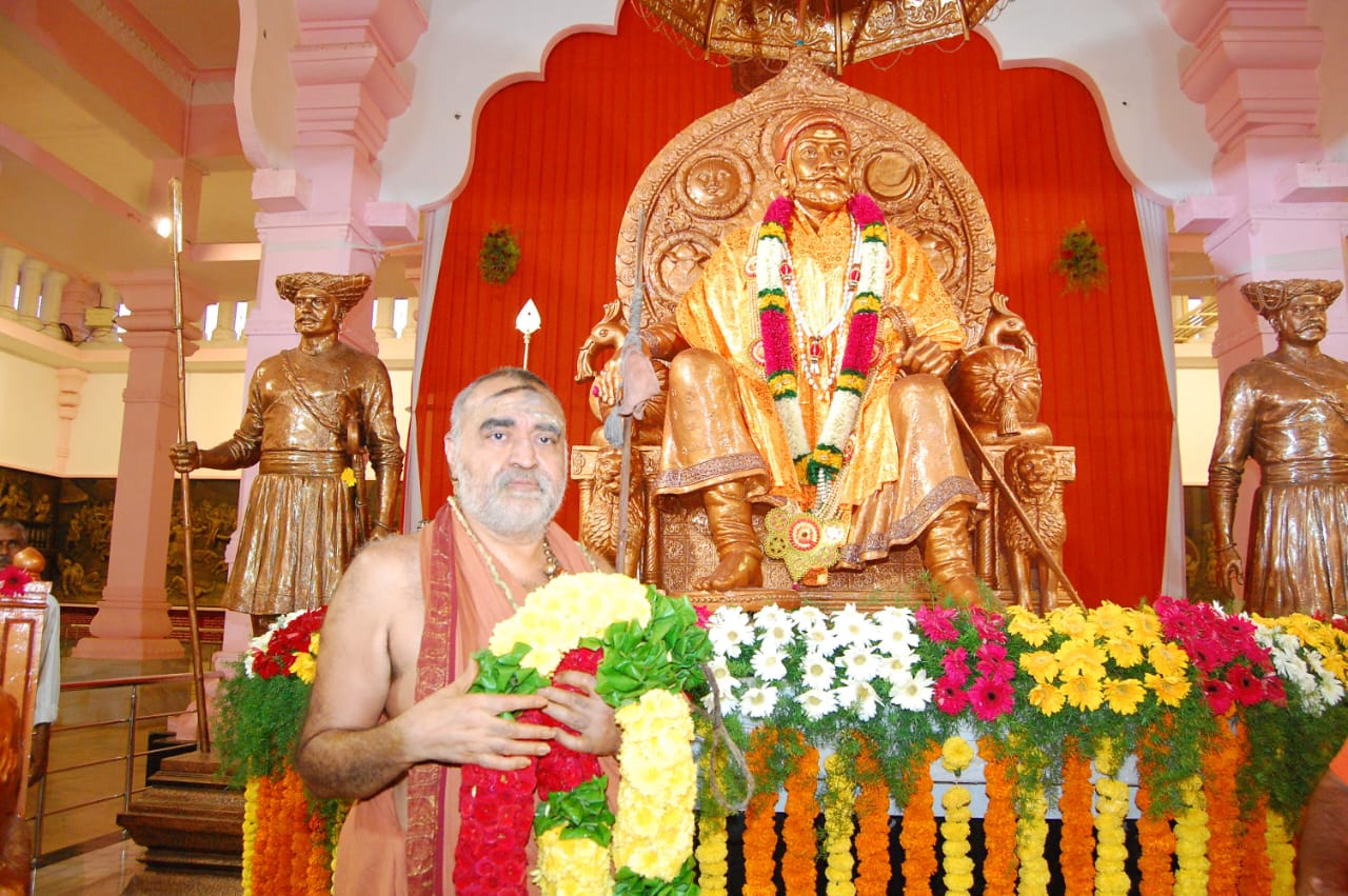 Pujya Sri Jayendra Saraswathi Swamiji of Kanchi Peetam