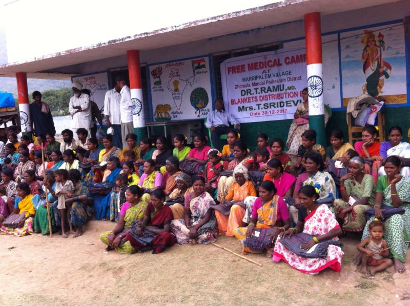 Wollen Blanket Distribution